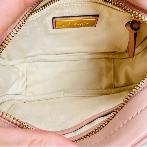 Tory Burch Kira Chevron Camera Bag EUC - Picture 9 of 15